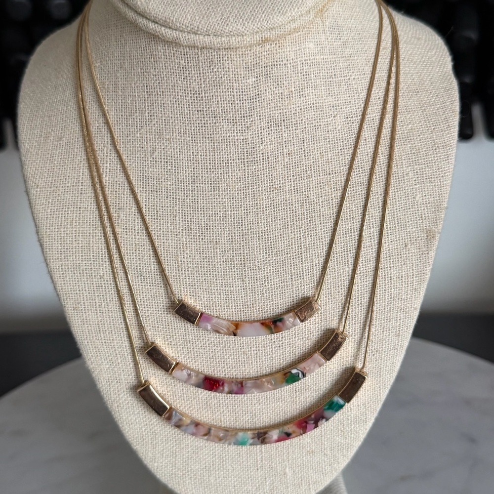 Ann Taylor Multicolor Resin Bar Necklace - Picture 8 of 8